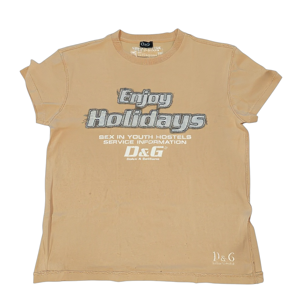 D&G ENJOY HOLIDAYS Y2K TEE